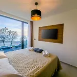 Sunrise Beachfront 3* ポレッチ