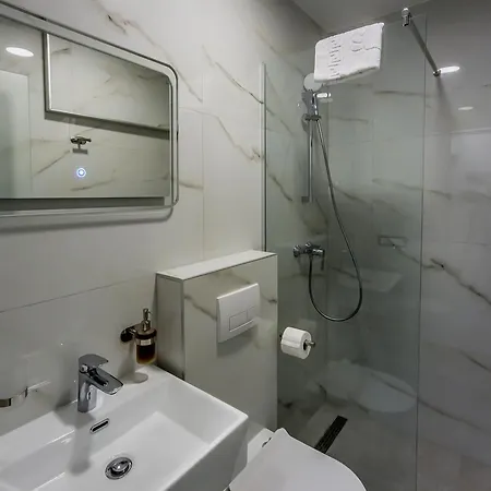 Sunrise Beachfront לינה וארוחת בוקר 3*