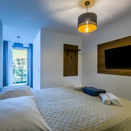 Sunrise Beachfront Bed & Breakfast Porec