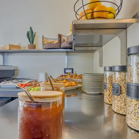לינה וארוחת בוקר Sunrise Beachfront