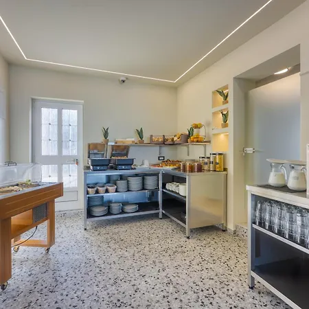 לינה וארוחת בוקר Sunrise Beachfront