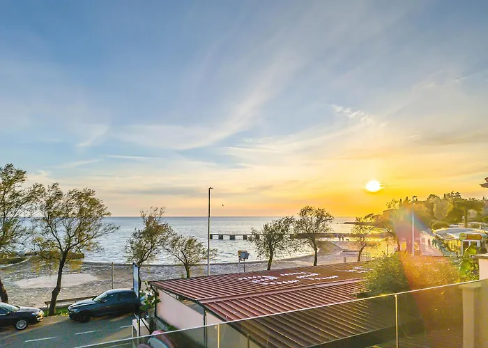 Sunrise Beachfront 포레치