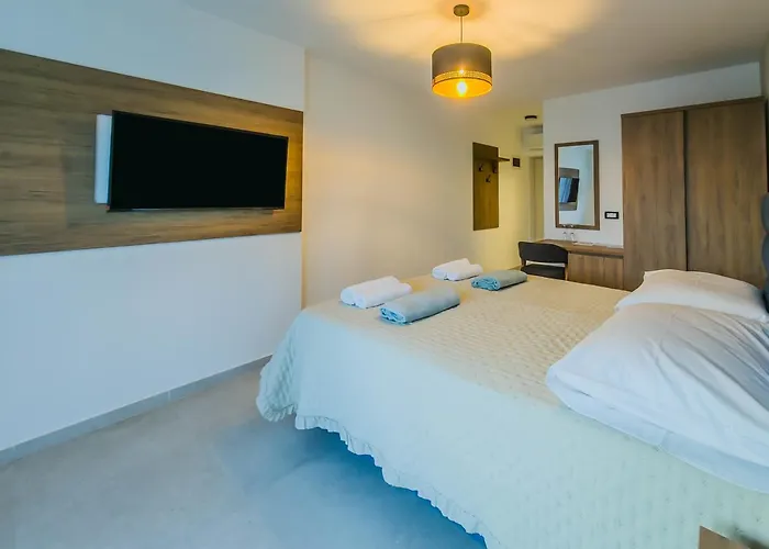 B&B Sunrise Beachfront 3*