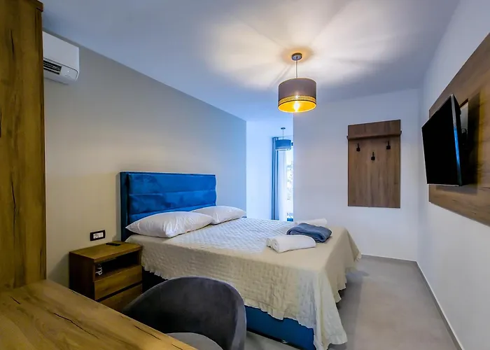 Sunrise Beachfront B&B