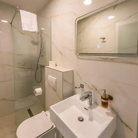 فندق مبيت وإفطار Sunrise Beachfront *