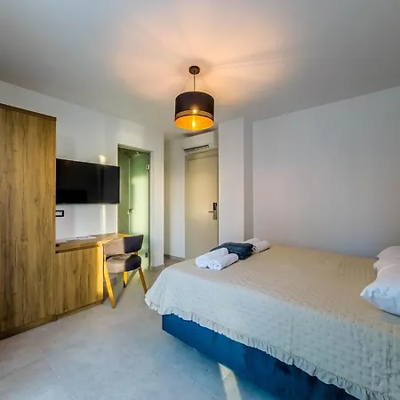 Sunrise Beachfront فندق مبيت وإفطار
