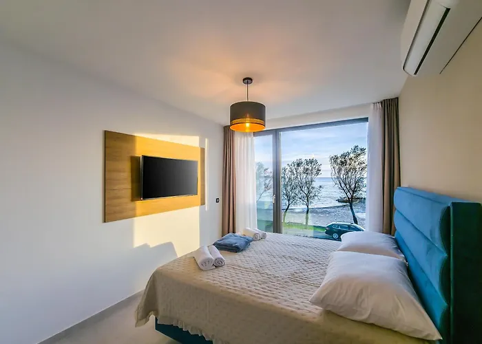 Couette-café Sunrise Beachfront 3*